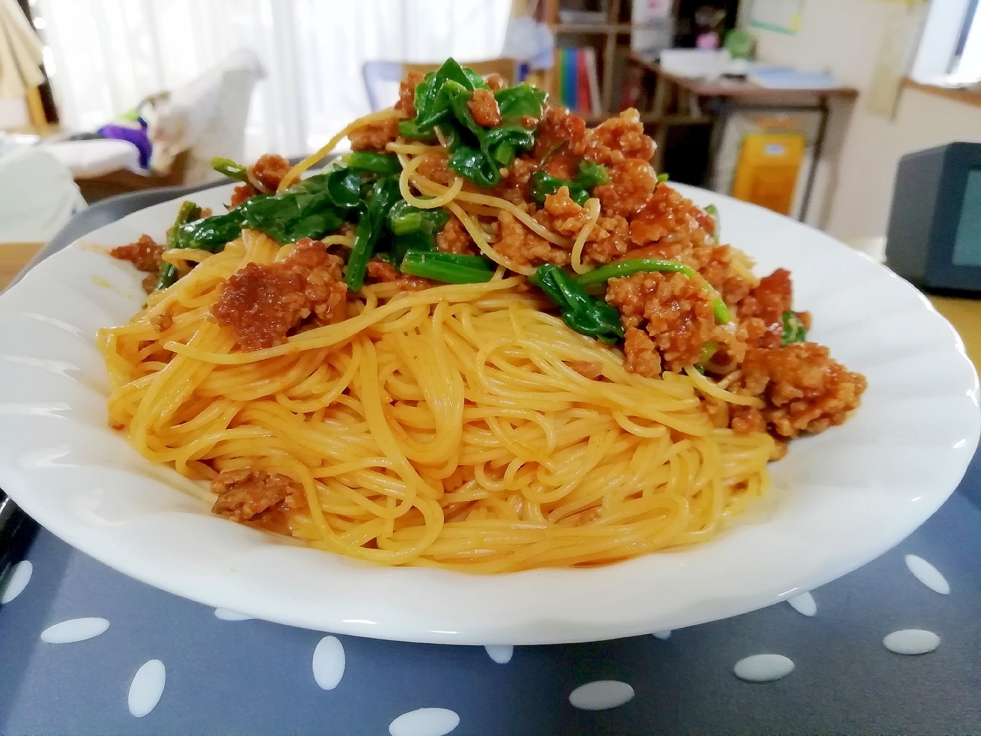 ほうれん草と合いびき肉のトマトパスタ