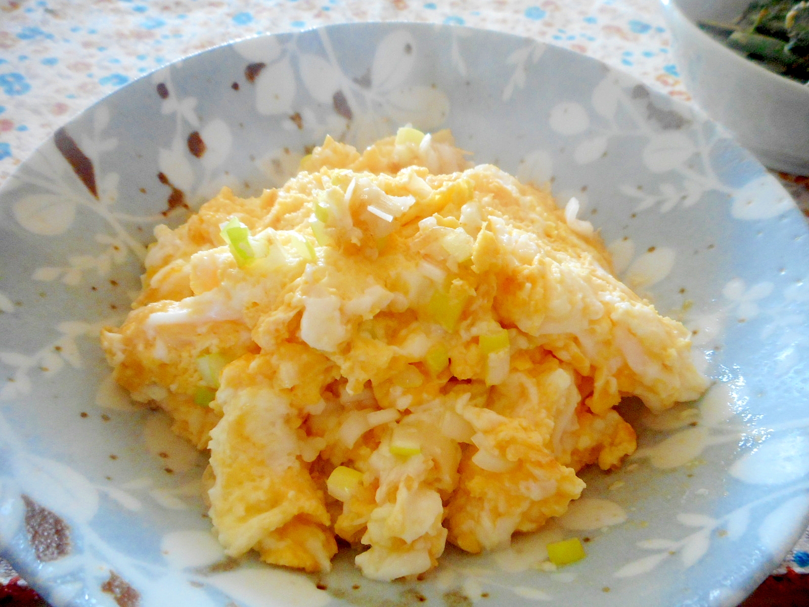 卵のネギ塩麹炒め