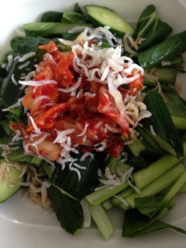 小松菜とキムチのサラダ