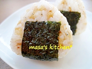 天かすとじゃこで天丼風おにぎり