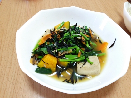 小松菜がなくて、菜花ですみません(^^;
ひじきと高野豆腐で栄養たくさんとれますね。