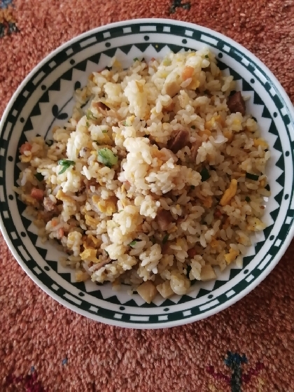 かんたん美味チャーハン♪鉄板焼屋のバターライス風