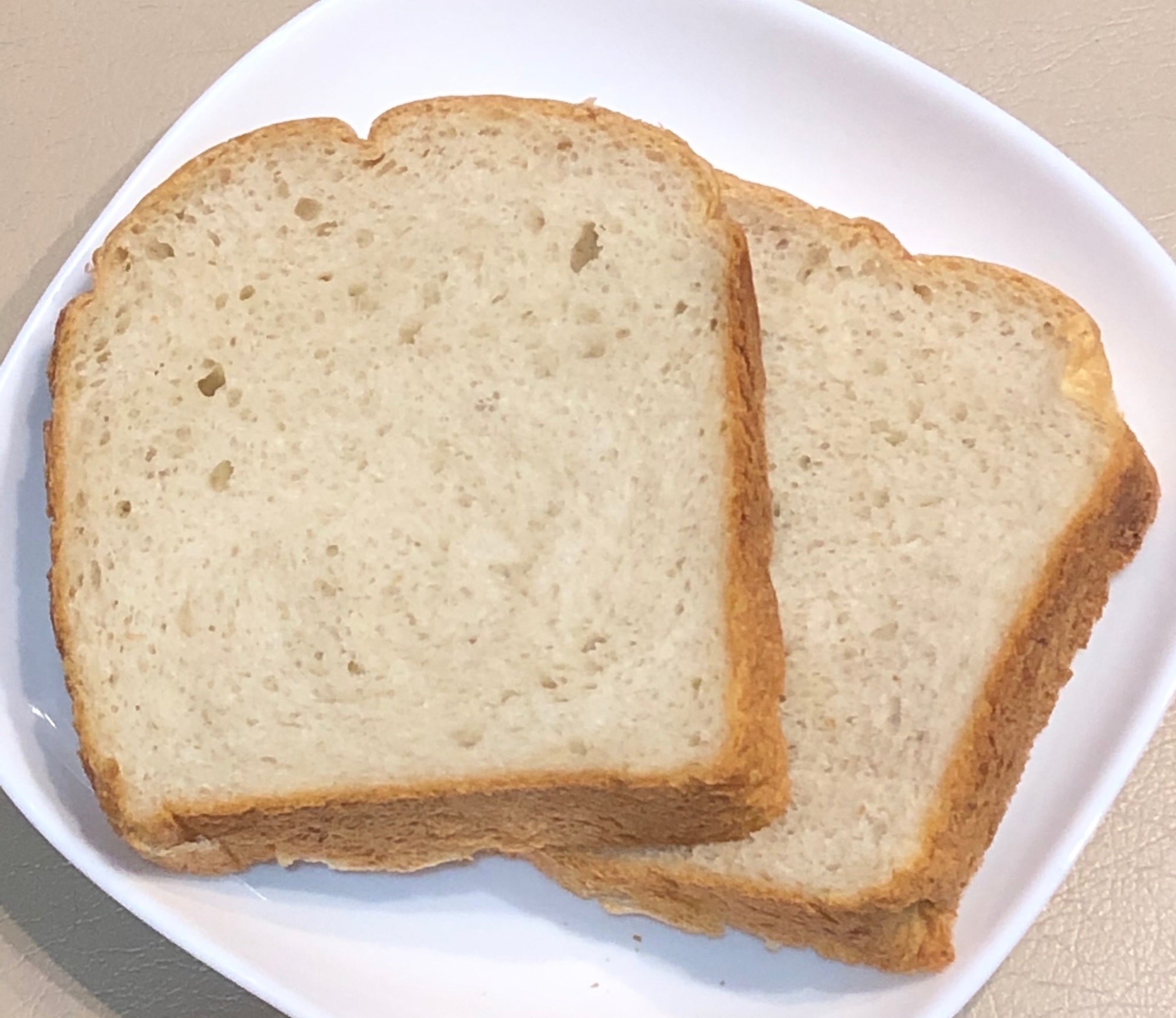 中ふんわり♡そば粉を使ったハーフ食パン