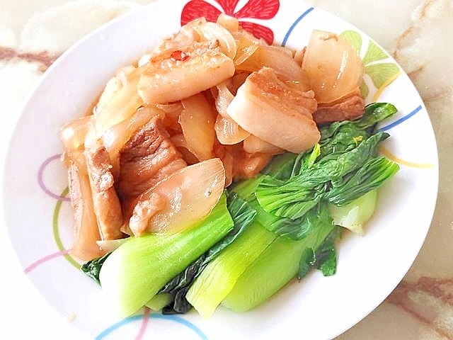 酸っぱくて癖になる?豚バラと玉ねぎのめんつゆ酢煮♪