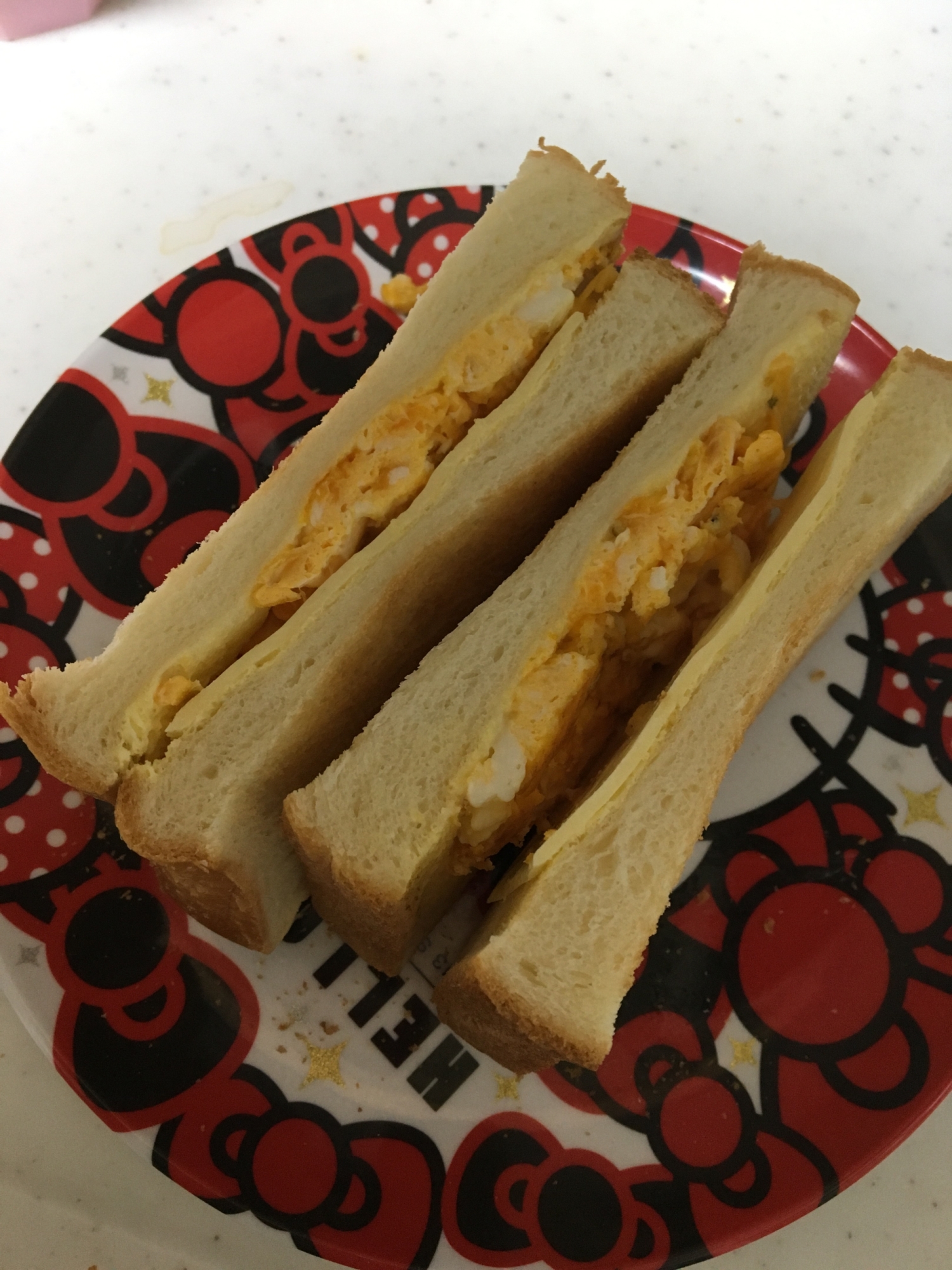 食パン6枚切り☆卵ととろけるチーズのホットサンド☆