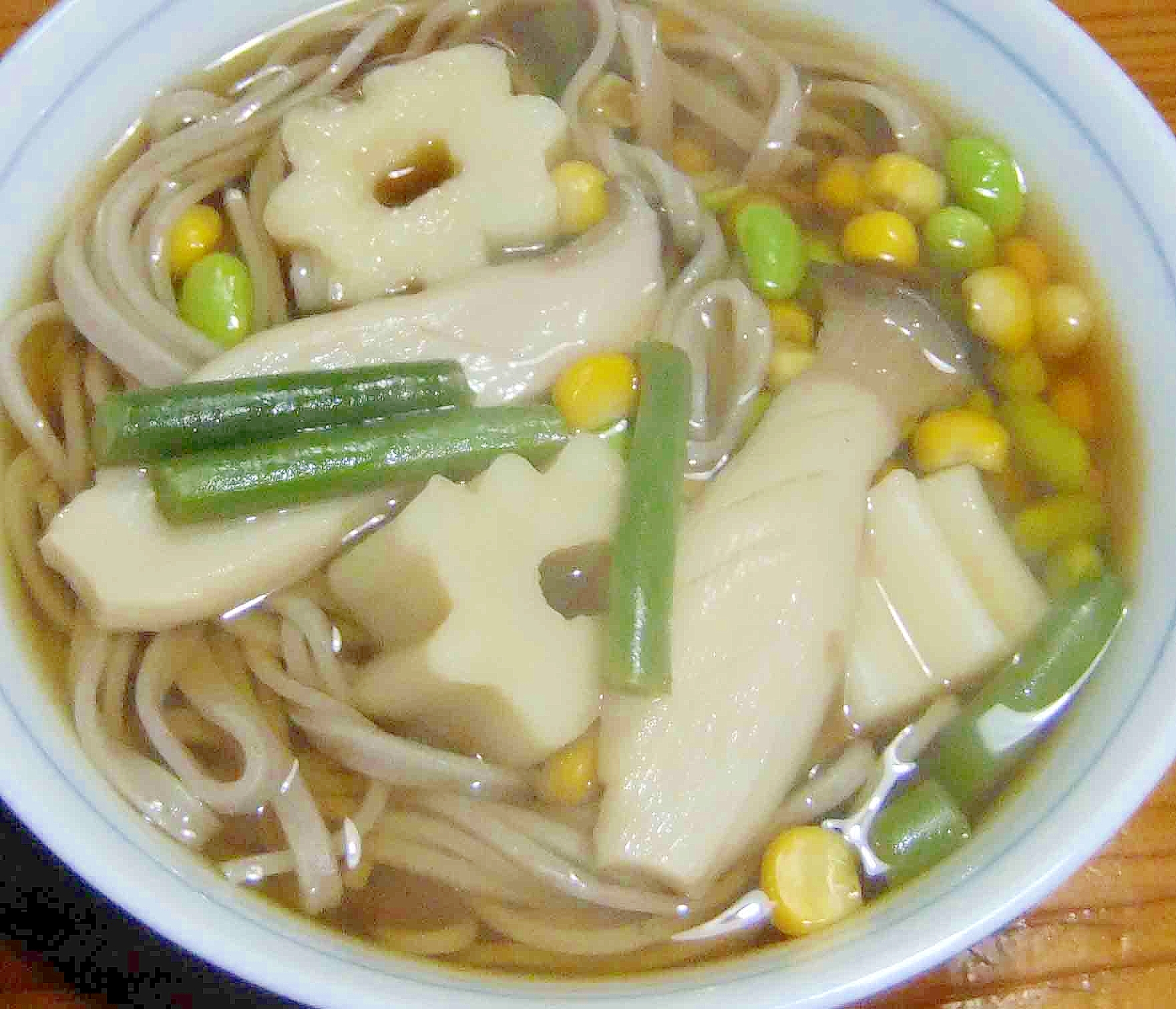 ちくわ麩とエリンギの煮込みそば