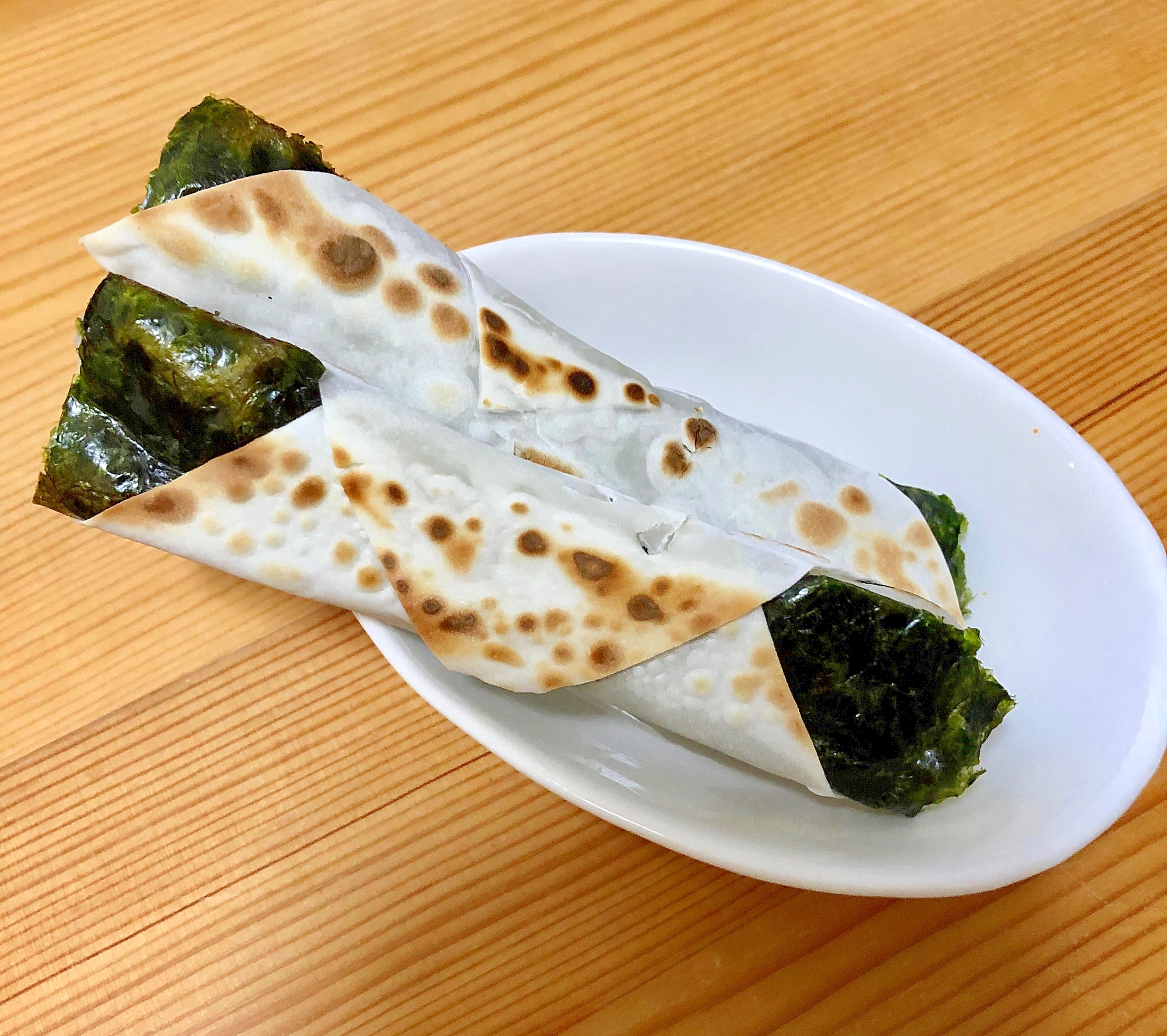 残った！ワンタンの皮でおつまみ☆焼き海苔ちくわ焼き