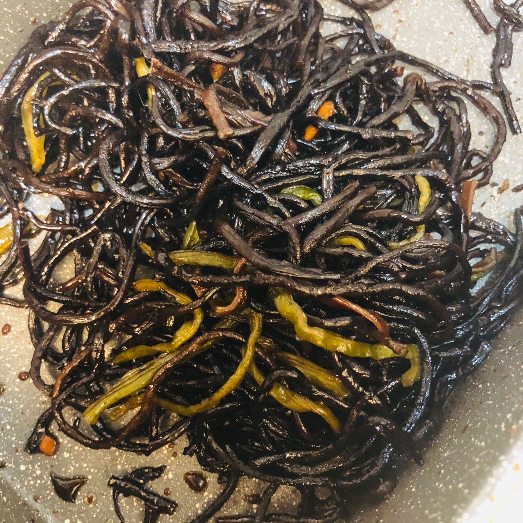 茎わかめのひじき煮 レシピ 作り方 By はせちい 楽天レシピ 茎わかめのひじき煮 レシピ 作り方 By はせちい 楽天レシピ