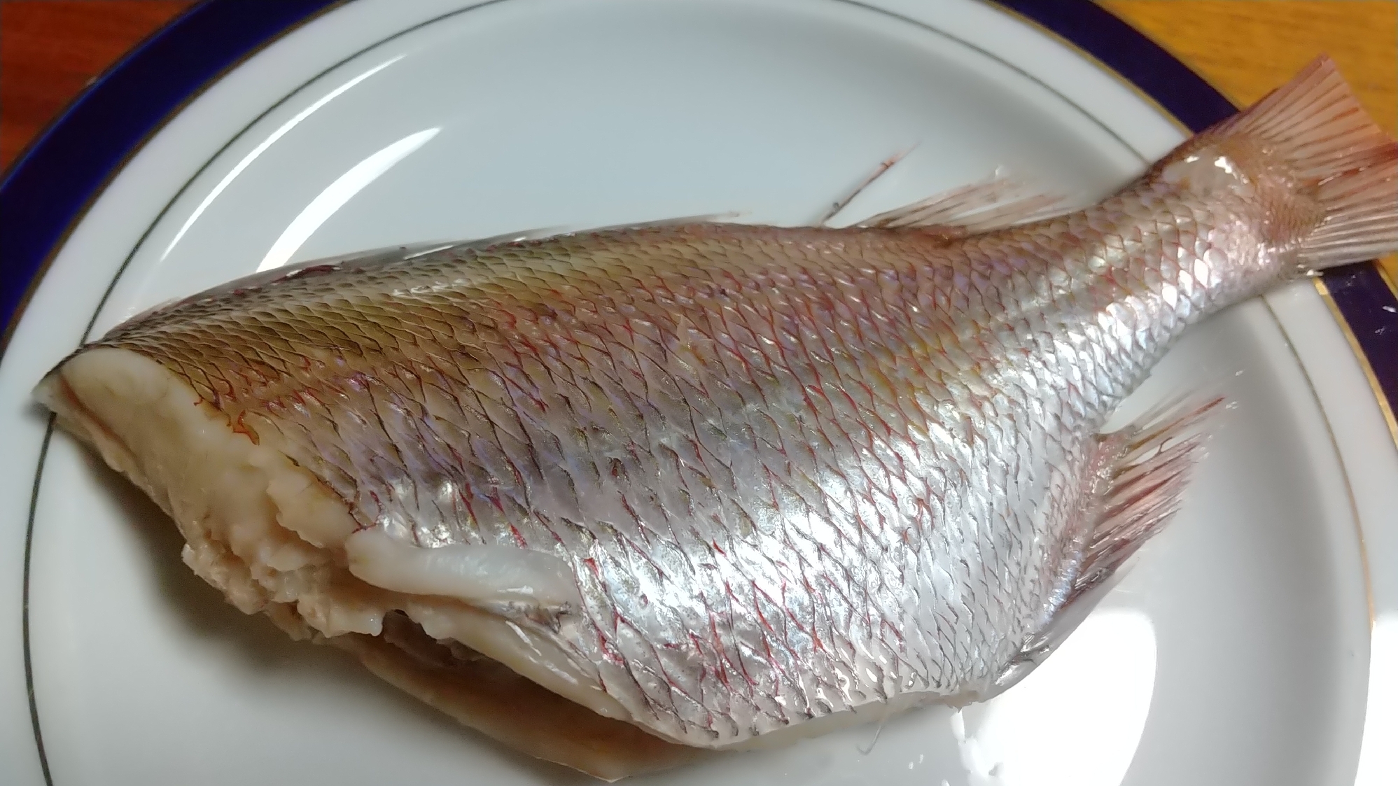 フライパンで鯛の蒸し焼き～おつまみにも