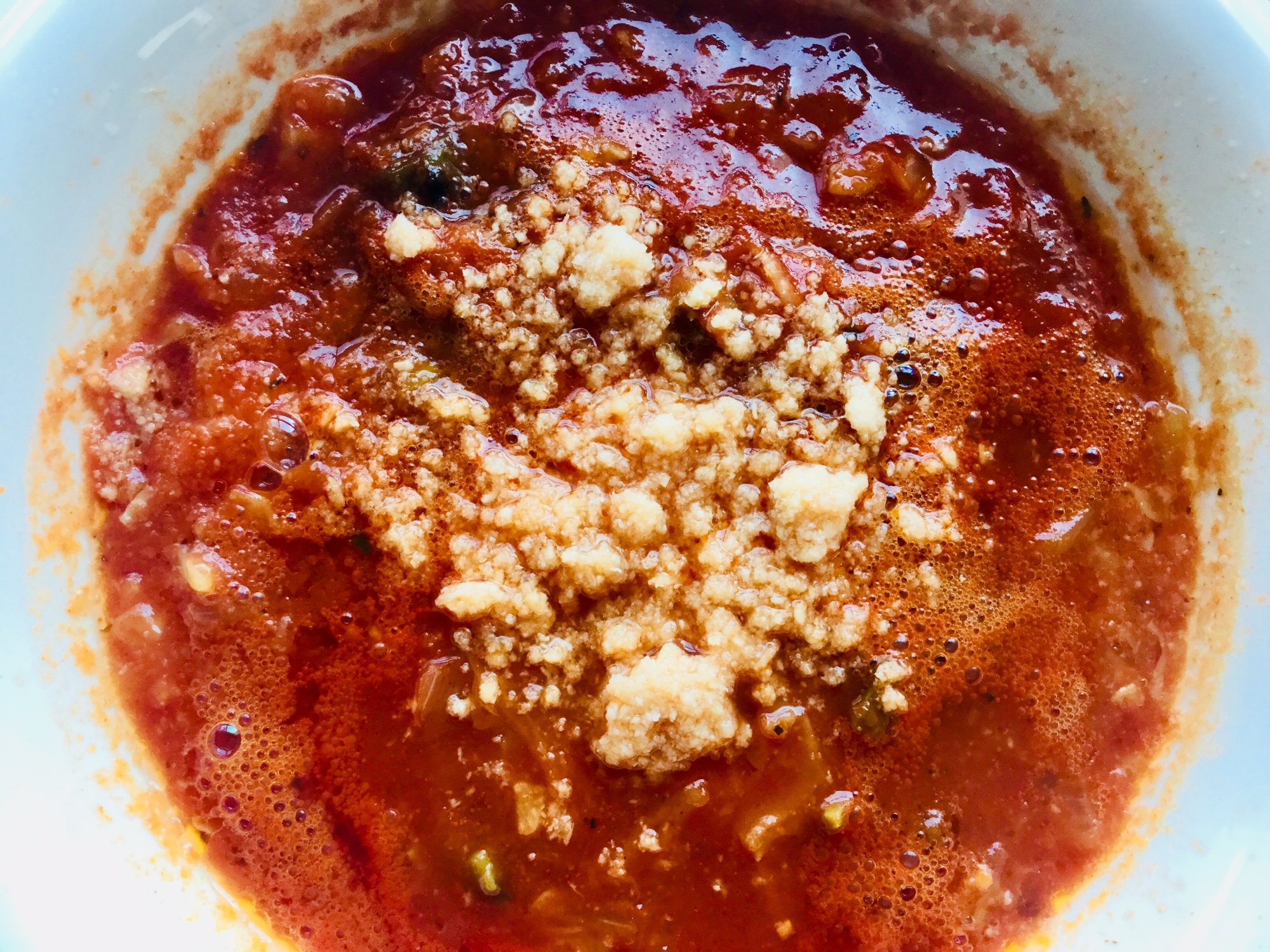 アボカドの濃厚トマトスープ
