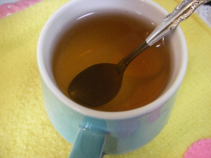 それと今日はこちらを頂いてみたのよ！
甘いほうじ茶に生姜汁って素敵❤
美味しかったわ～おごちそうさまぁ＠＾＾＠
おやすみねぇｚｚｚ