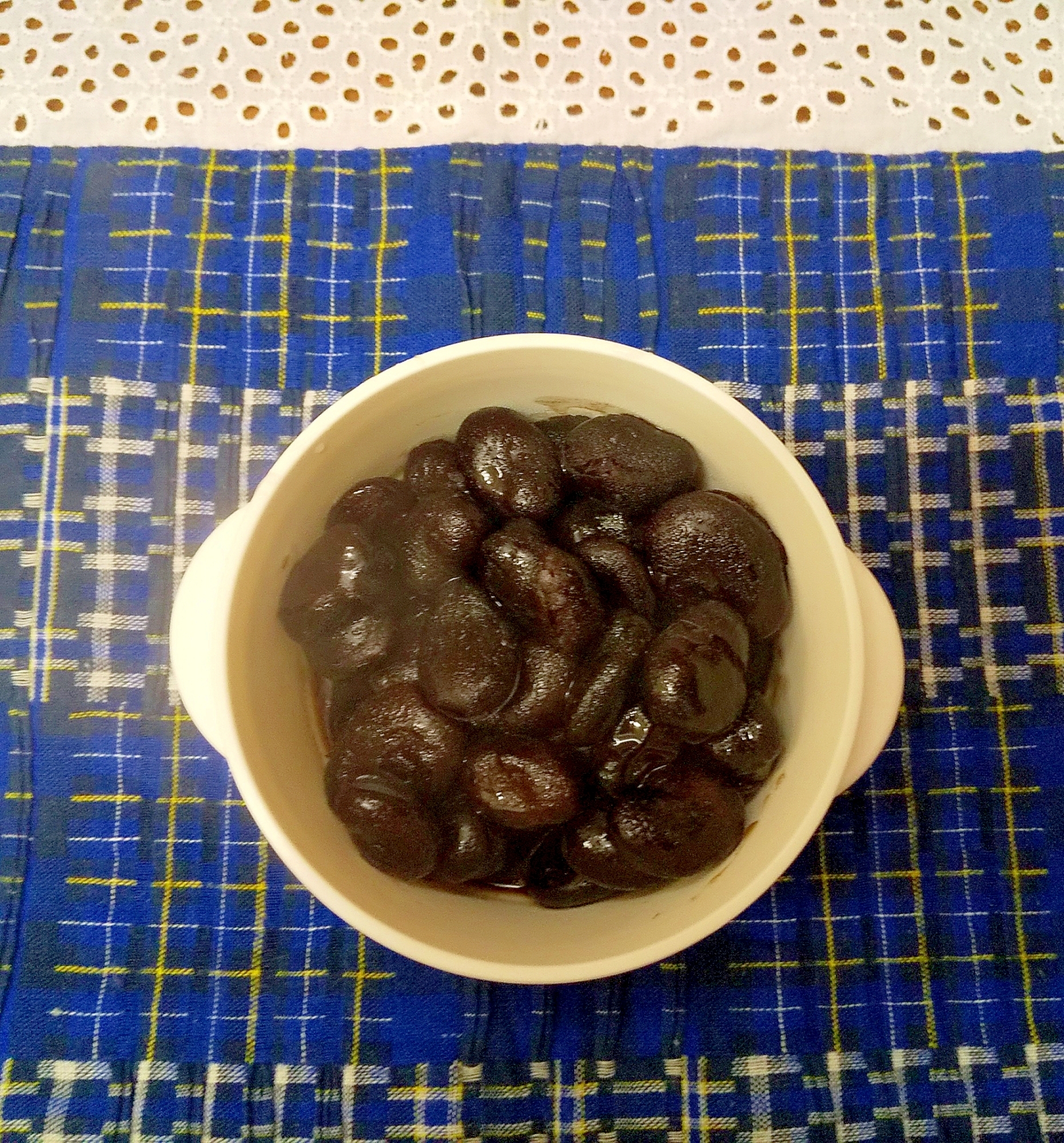 赤そら豆の煮物