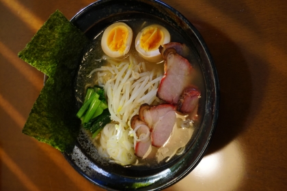 長ねぎ・生姜タップリで美味！チャーシュー麺