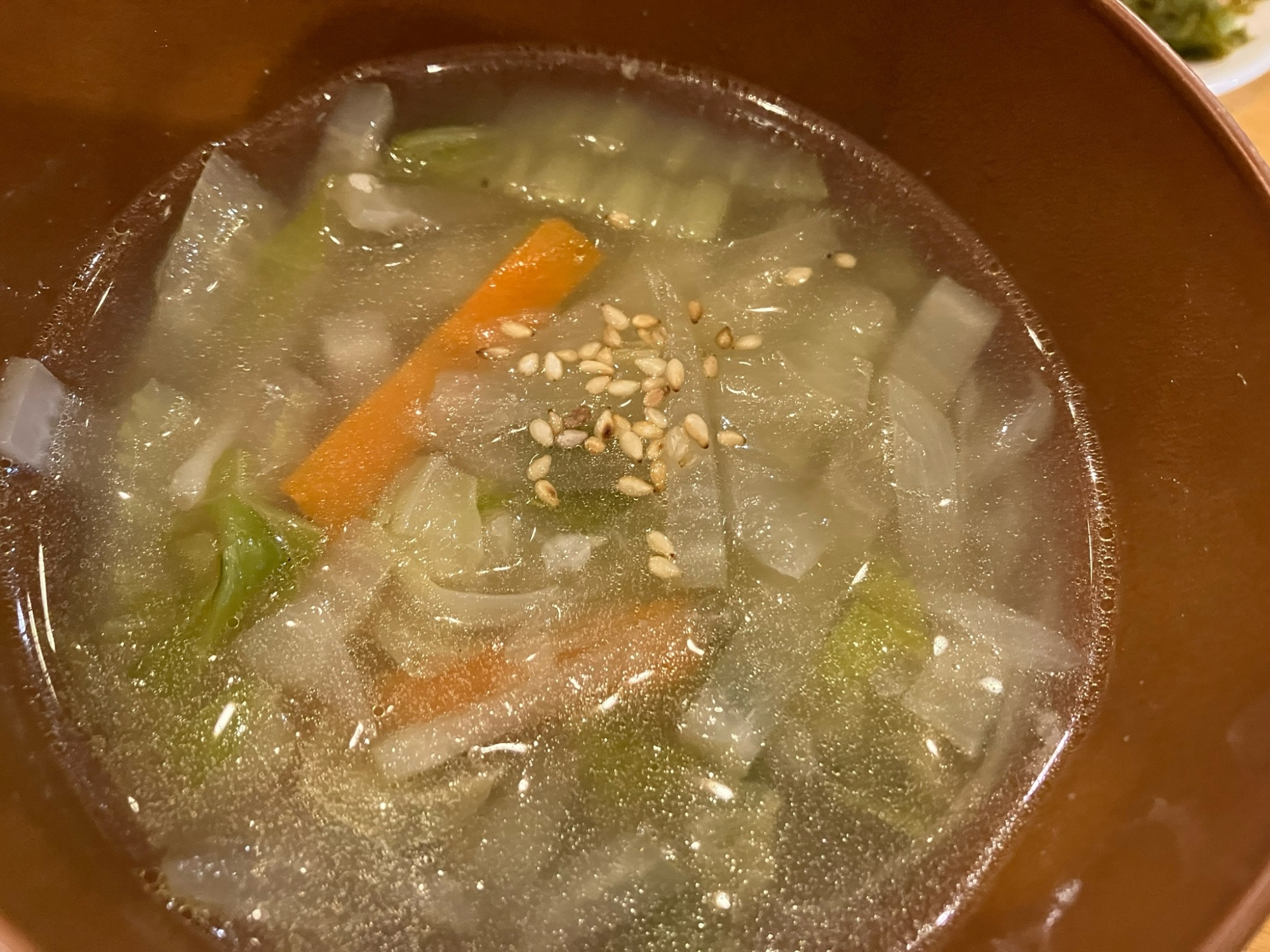 白菜とにんじんと春雨のスープ