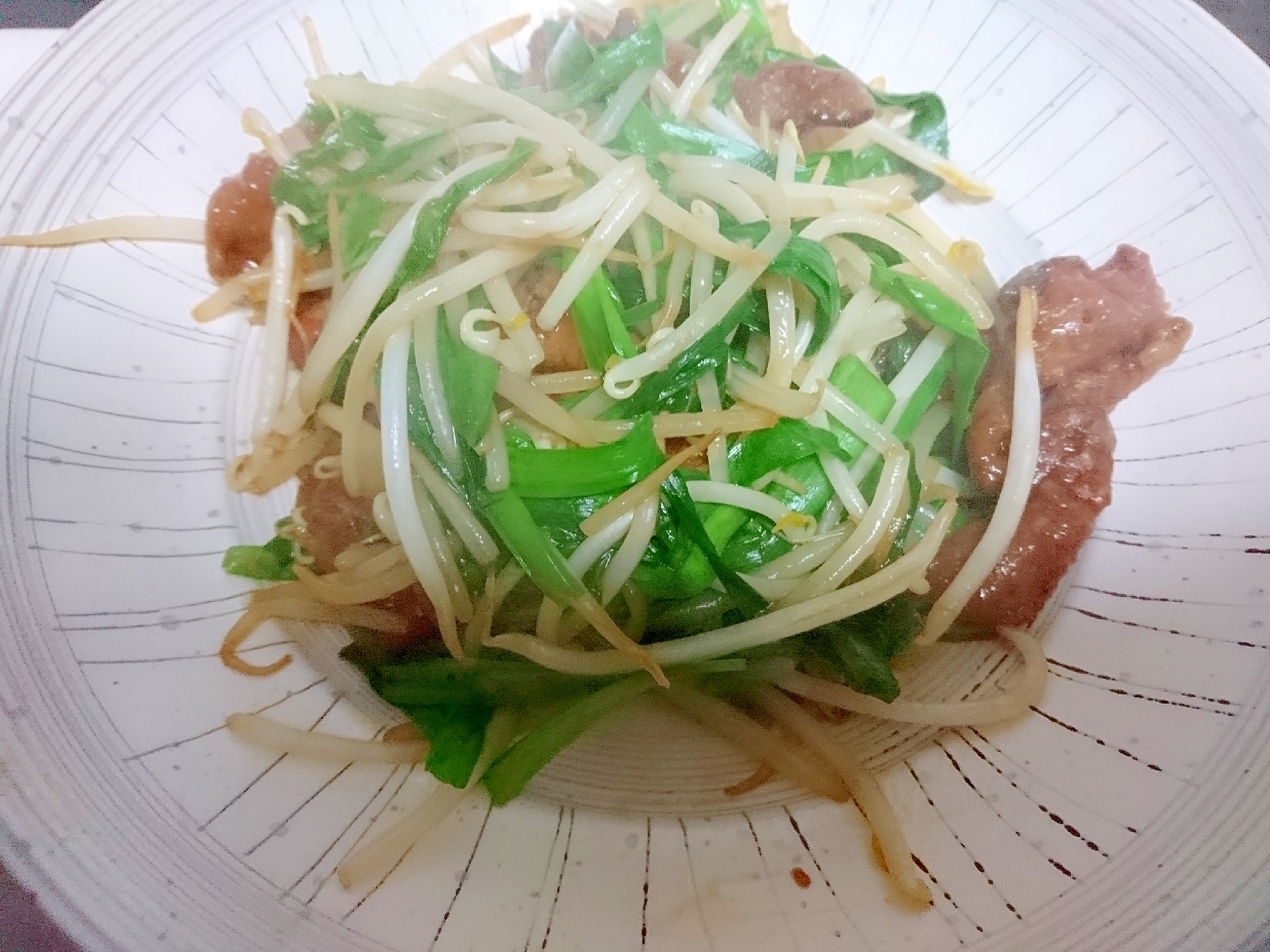 牛肉もやしとにらのオイスターソース炒め レシピ 作り方 By Hirohyt102 楽天レシピ