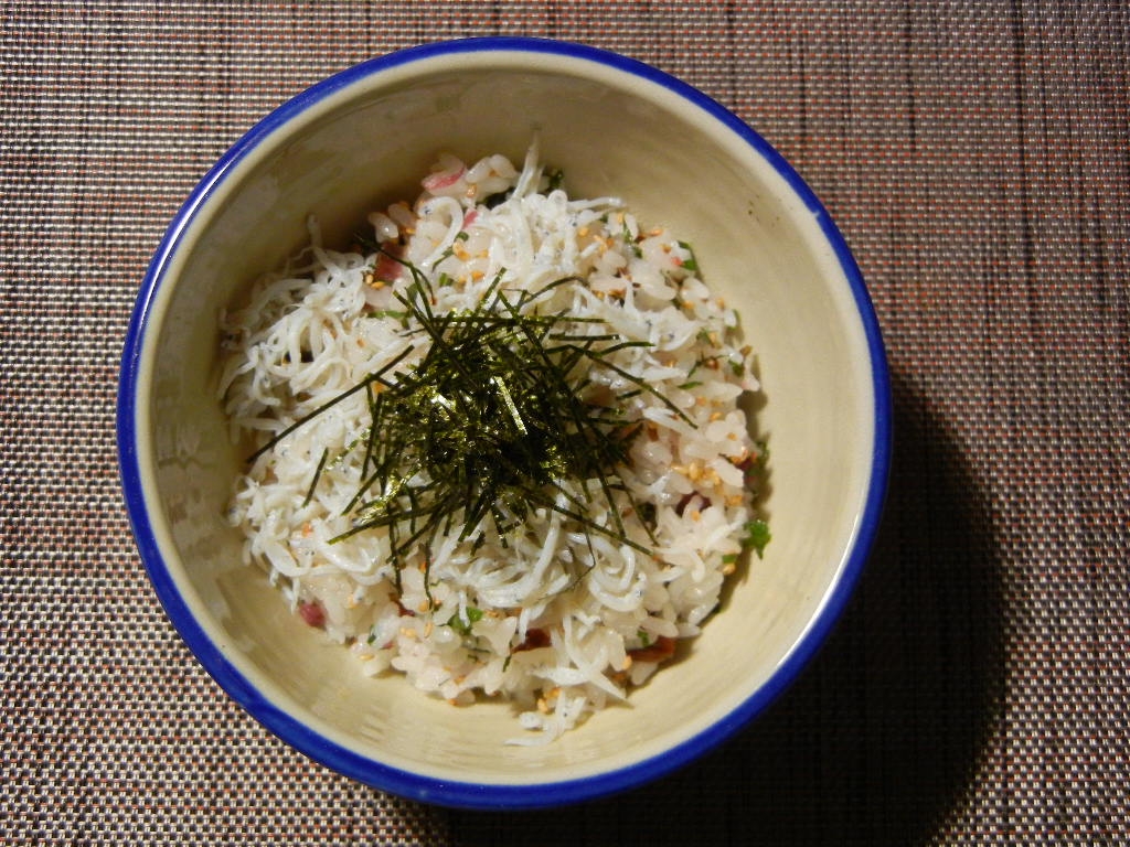 カリカリ梅とシソご飯のシラス丼 レシピ 作り方 By Kon9093 楽天レシピ