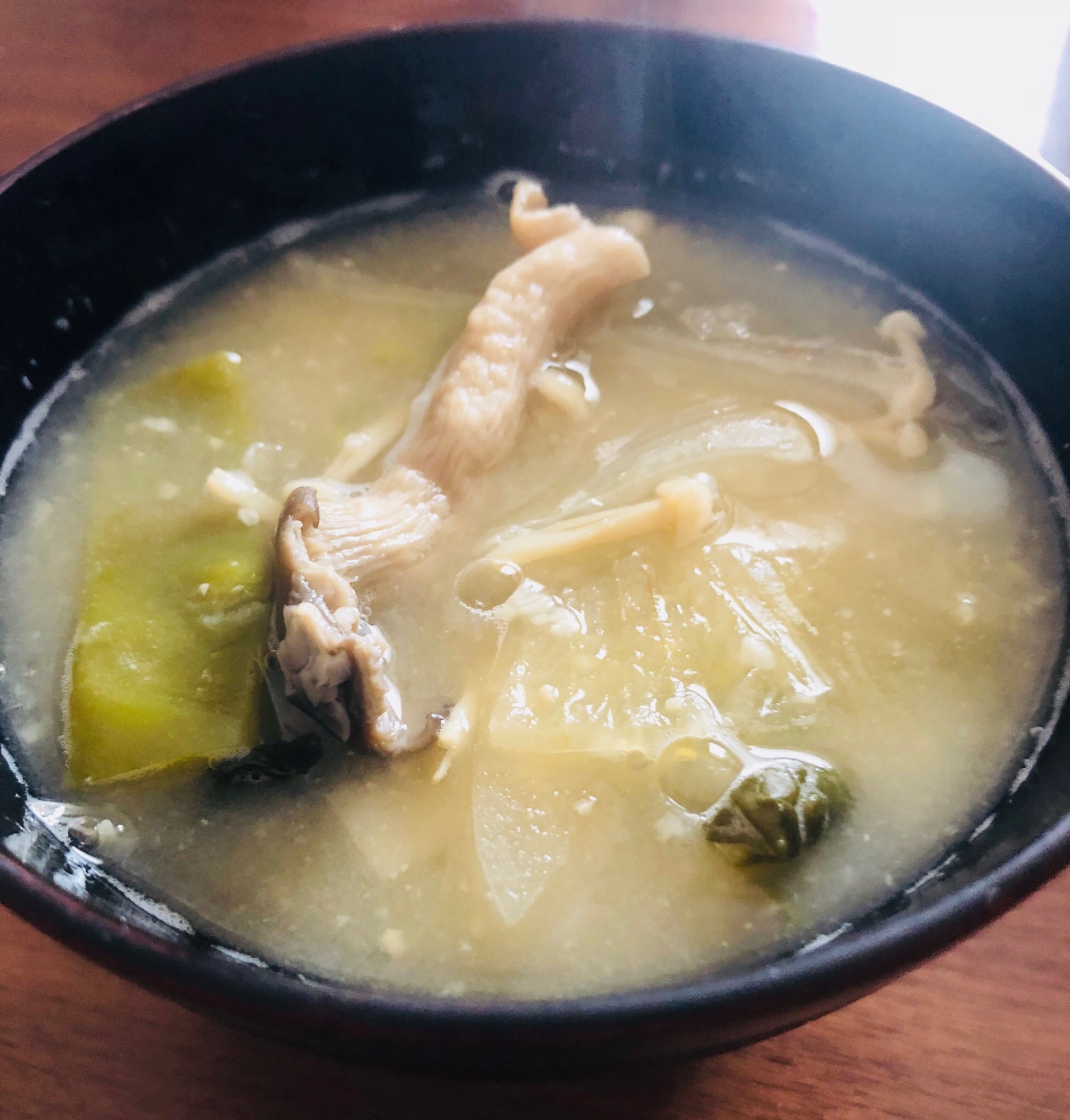 新玉ねぎ 平茸 えのき モロッコいんげんのお味噌汁 レシピ 作り方 By Noa 1021 楽天レシピ 新玉ねぎ 平茸 えのき モロッコいんげんのお味噌汁 レシピ 作り方 By Noa 1021 楽天レシピ