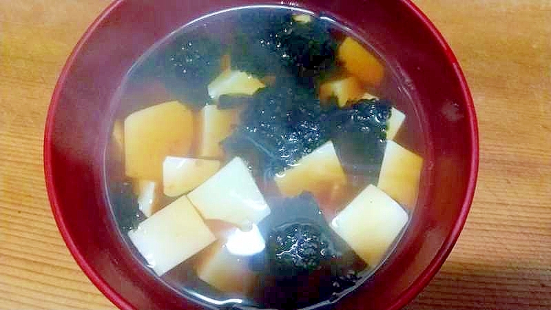 絹豆腐の赤海苔汁/豆板醤味付け海苔