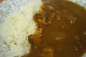 隠し味はチョコ！　「新玉入りチキンカレー」　　♪♪