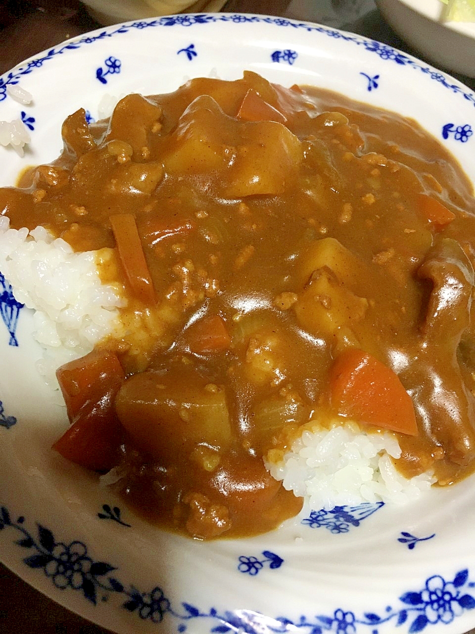 牛すじとひき肉のカレーライス