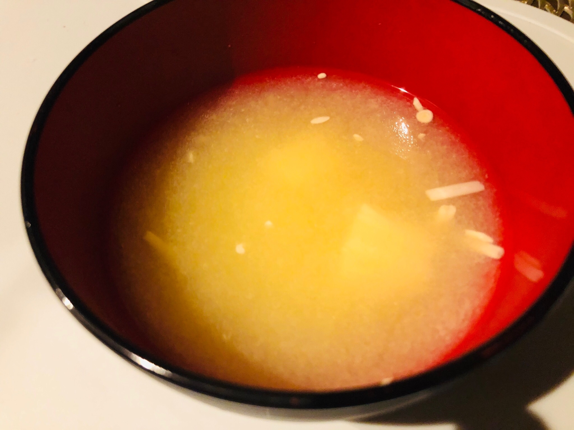 玉ねぎとえのきの味噌汁