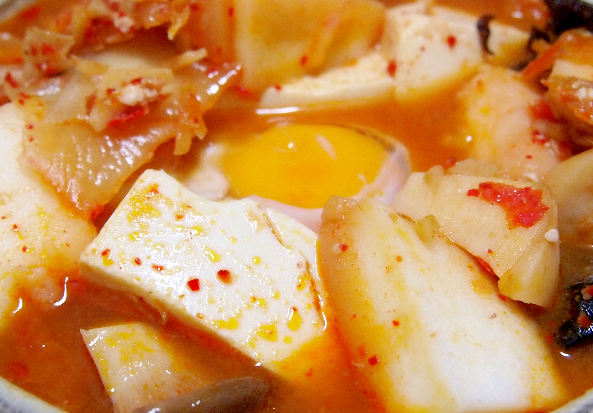 豆腐とエリンギと卵のチゲスープ