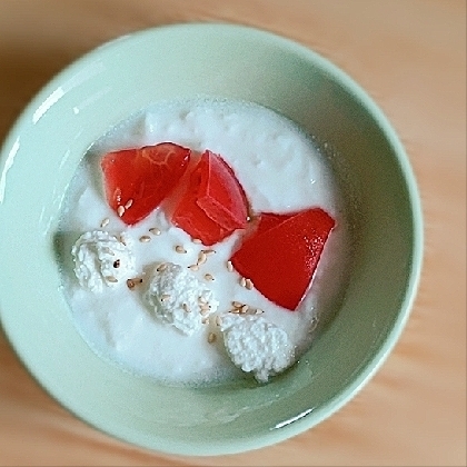 今日のヨーグルト♡キャンディチーズ&フルーツトマト