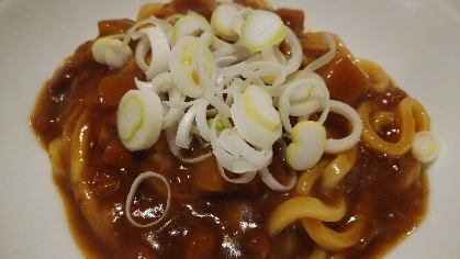 水溶き片栗粉を入れる事によって、カレーとうどんがよく絡んでおいしくいただきました(^^)ありがとうございます。