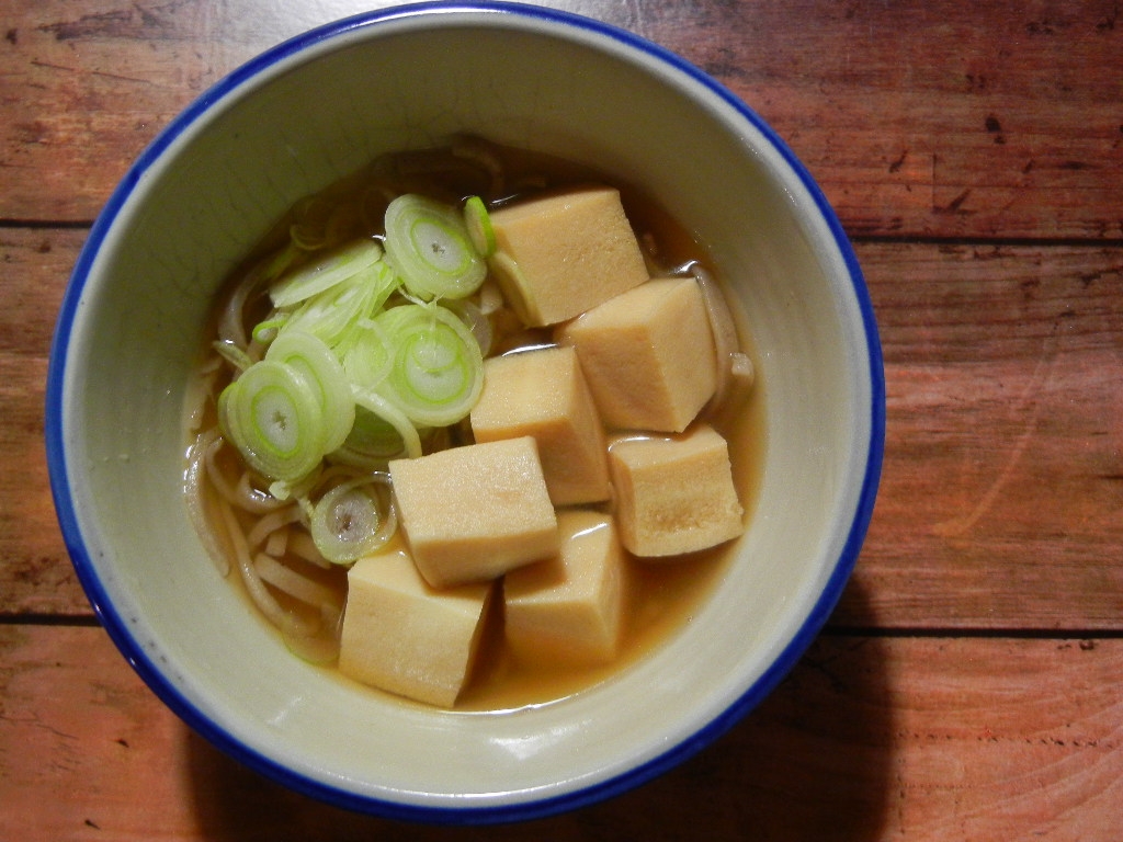 高野豆腐のあったかい蕎麦