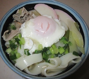 昼食に！体が温まるきしめん