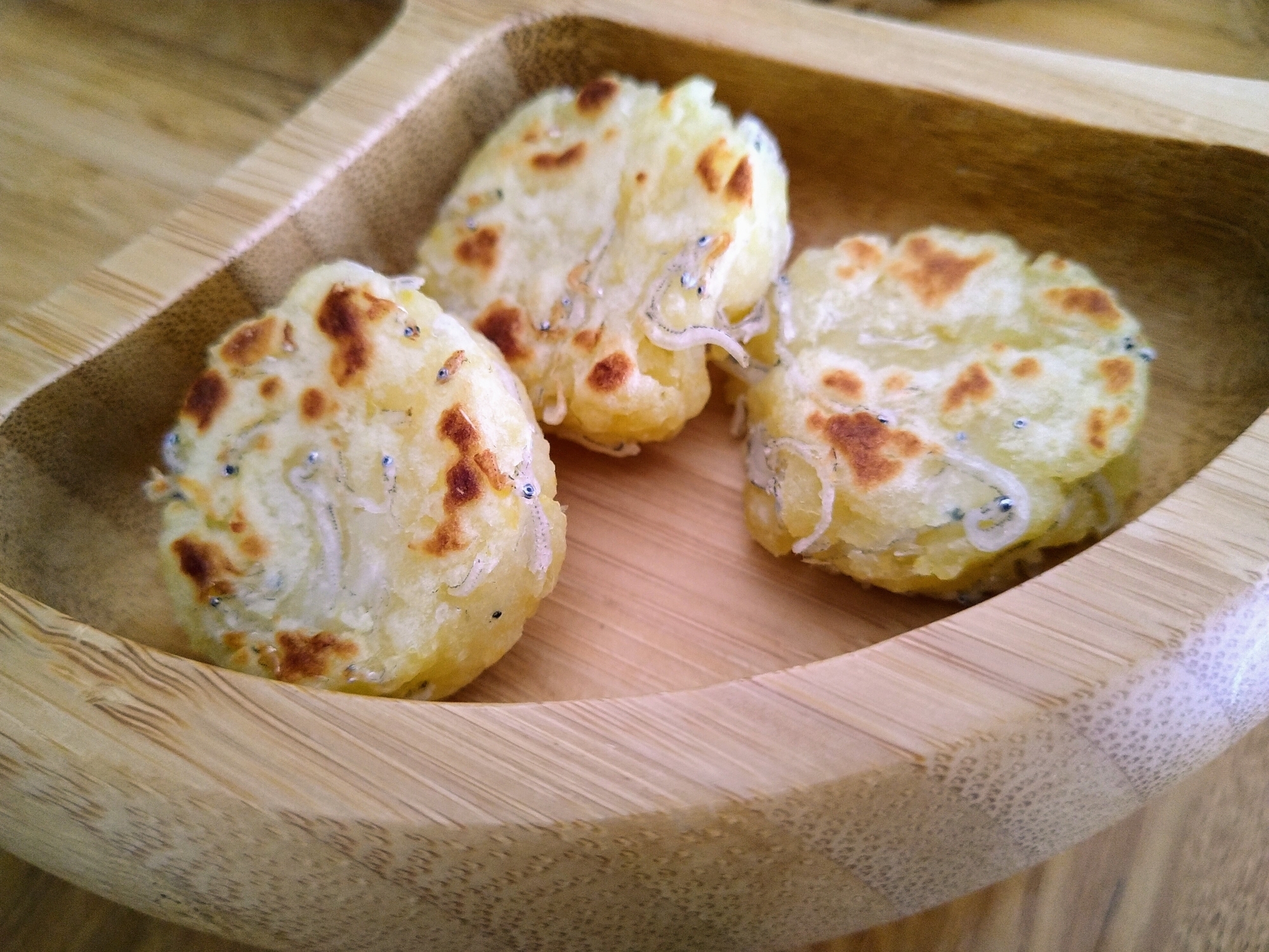 千笑ちゃんの離乳食 じゃがいもとしらすのおやき レシピ 作り方 By 千笑まま 楽天レシピ