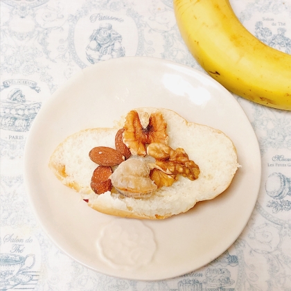 ホタテ貝柱ナッツアボカドバナナオープンサンド♪