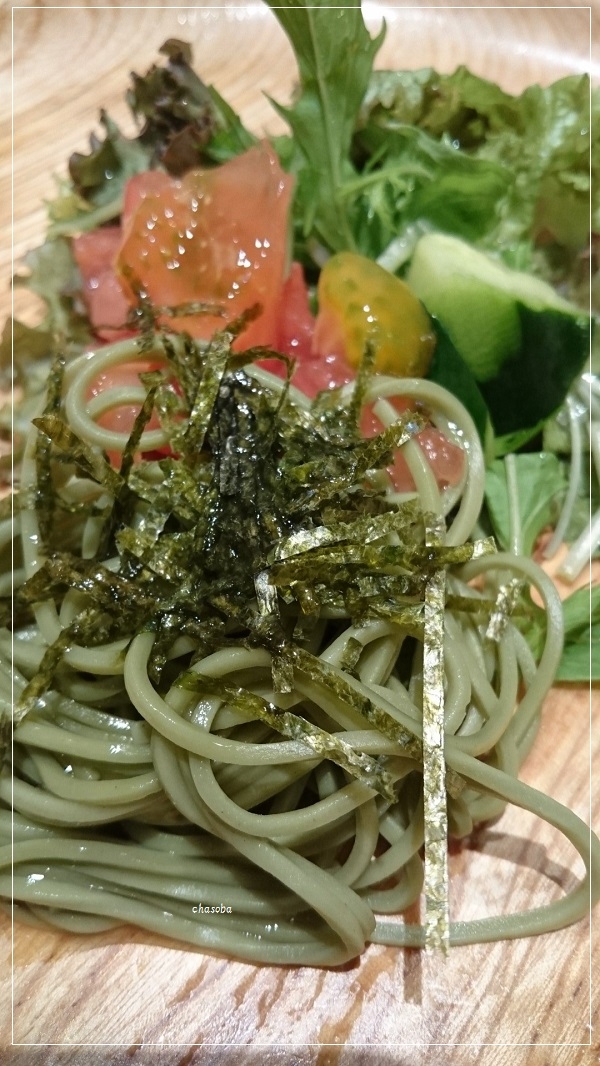食べすぎちゃう!パパット!茶そばサラダ!