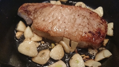 たまり醤油のガーリック豚ステーキ。