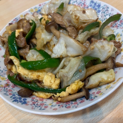 簡単節約！ウインナーとキャベツのガリバタ炒め