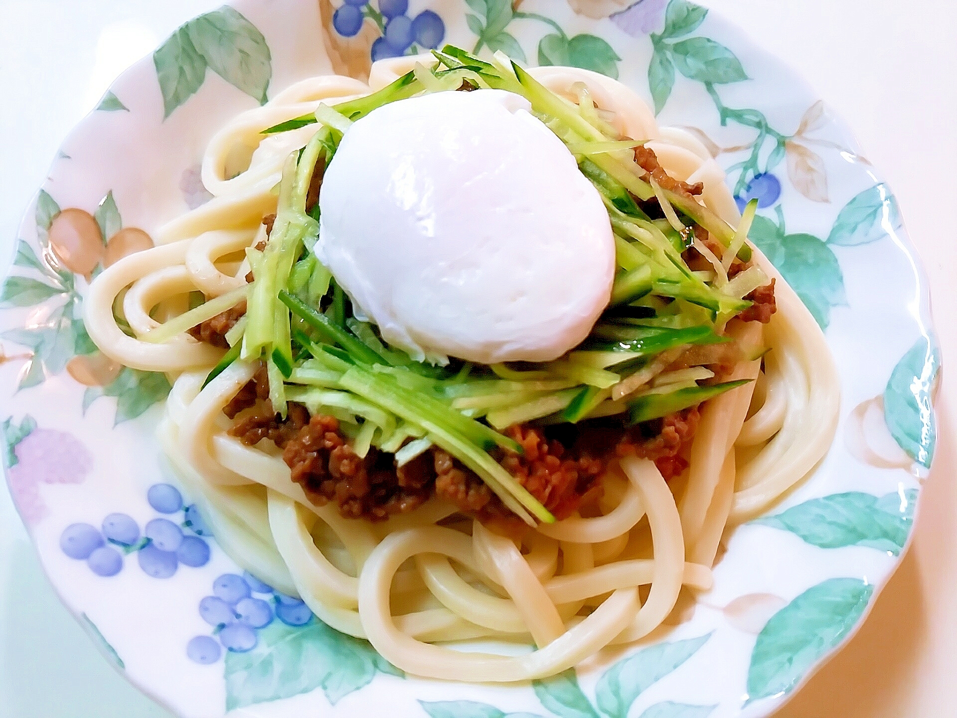 肉みそ卵乗せうどん