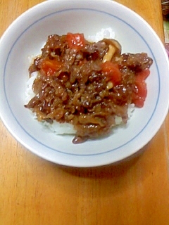 トマト牛肉丼