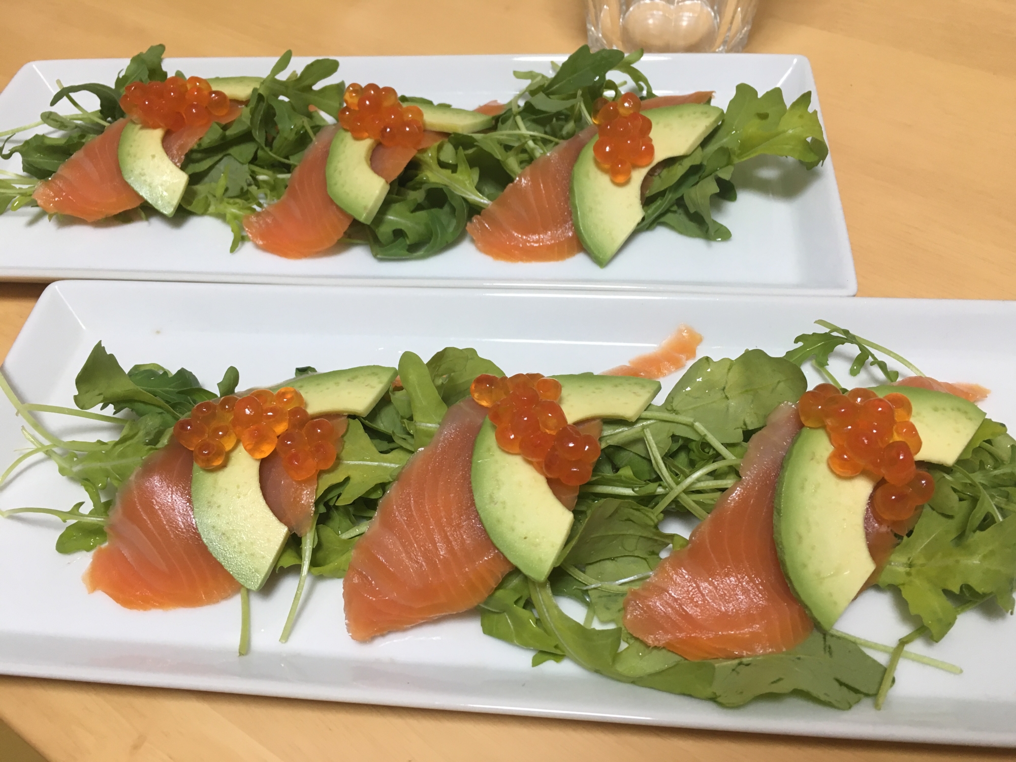 サーモンとイクラとアボカドのサラダ レシピ 作り方 By ばんばんばんこ 楽天レシピ