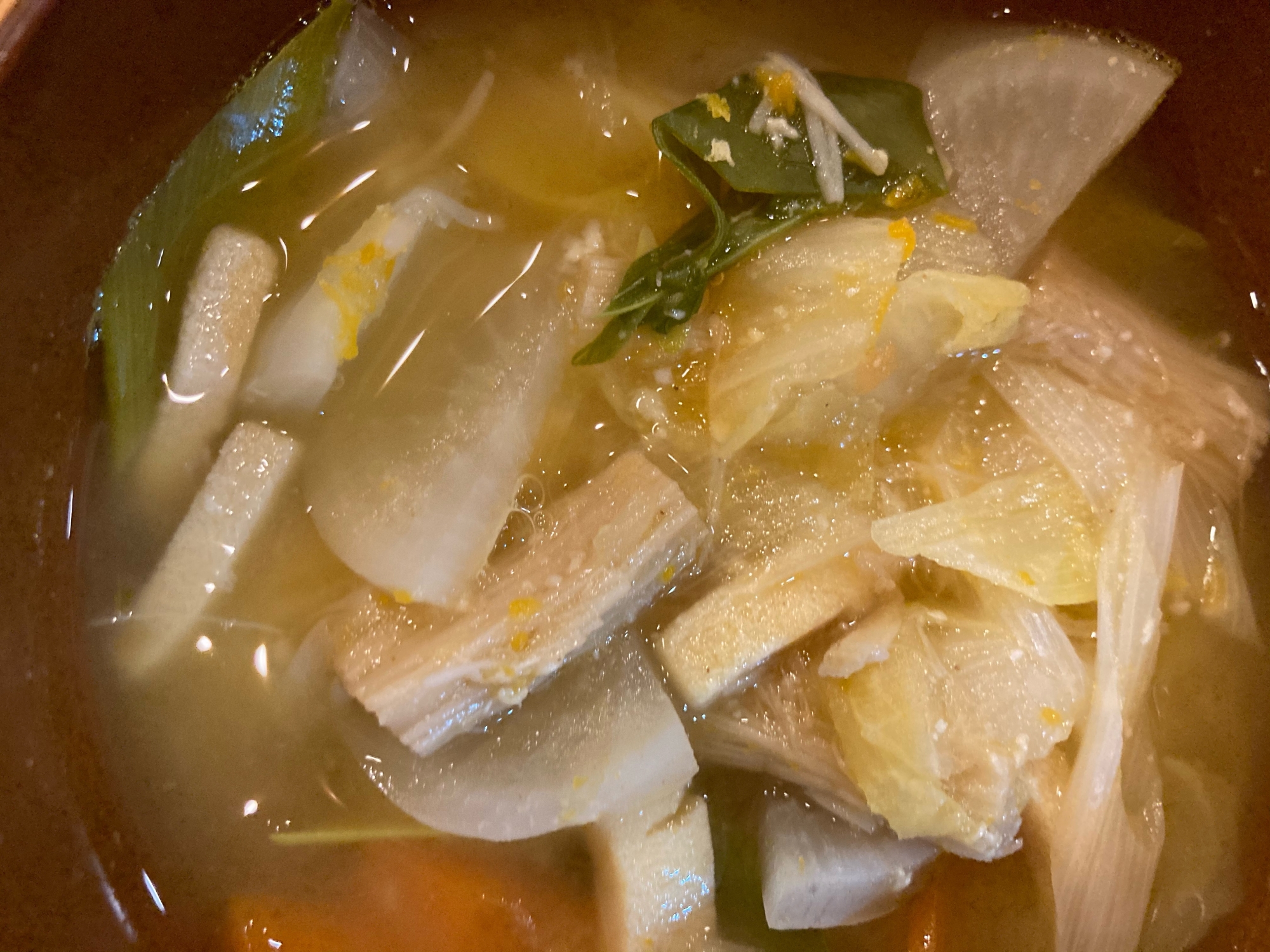 大根とねぎとかぼちゃと高野豆腐のかす汁