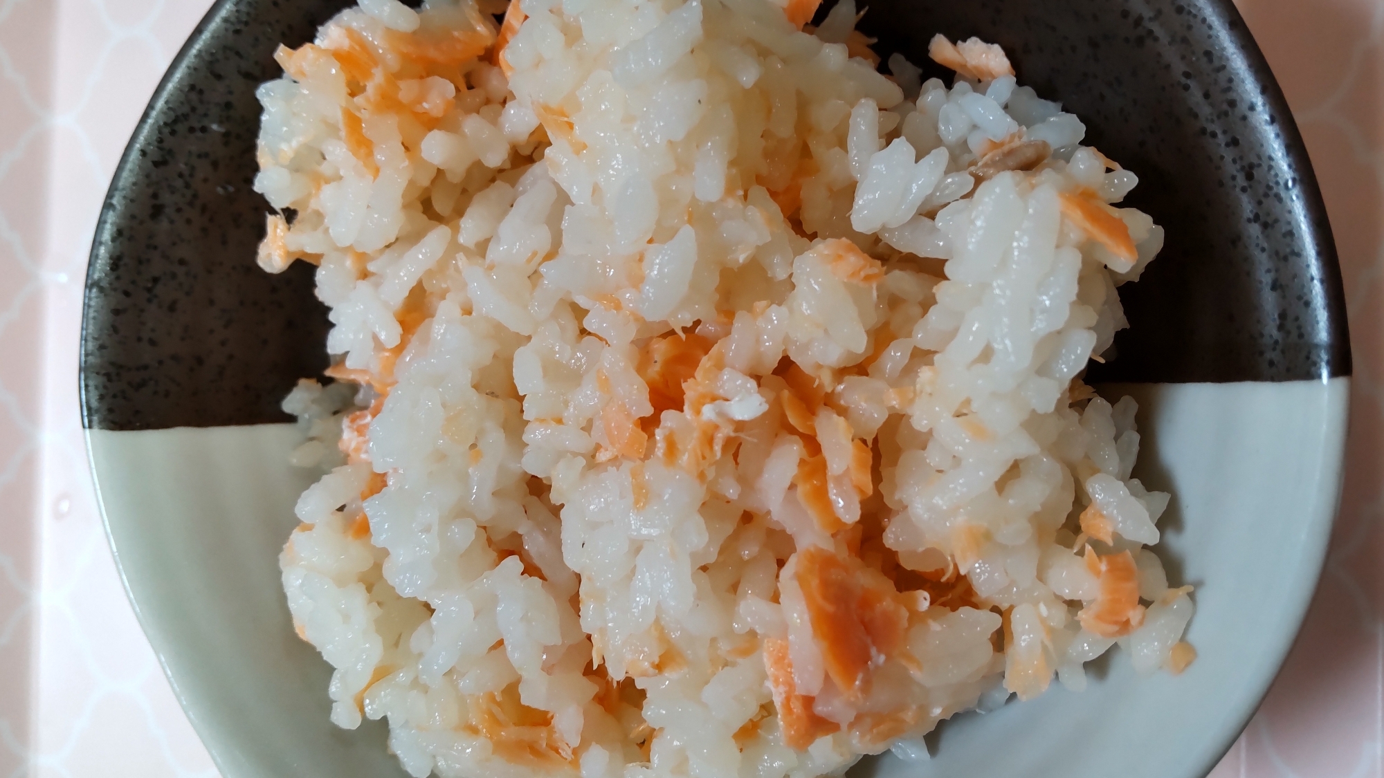 炊飯器だけで簡単!鮭ご飯