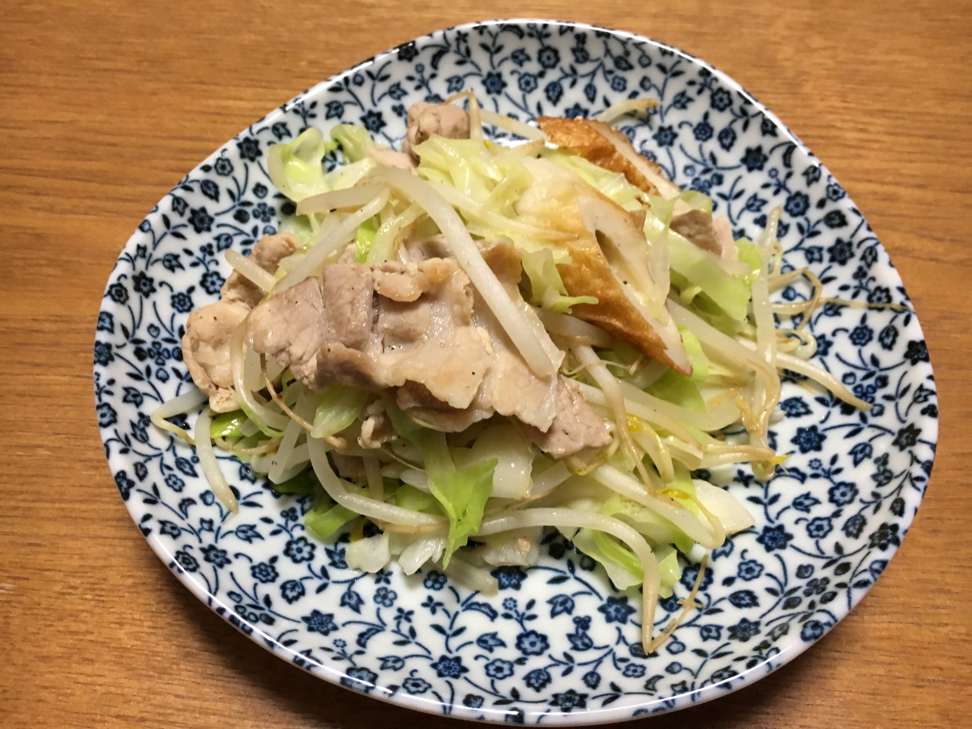 豚肉とちくわの野菜炒め