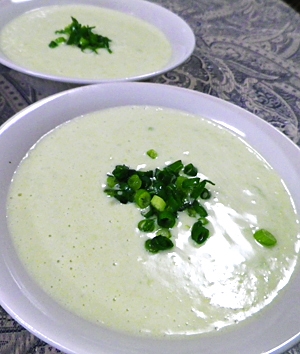 アボカド豆乳コールドスープ