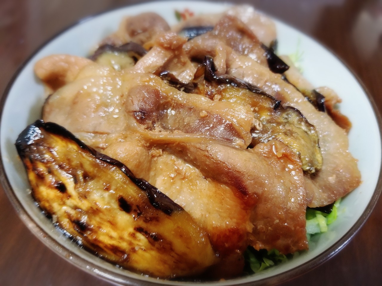 簡単!! ピリ辛♪ なす入り豚丼★