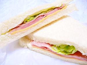 レタスパリパリ★お腹も満足なハム&チーズサンド