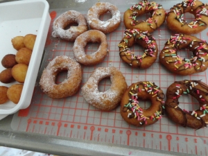 ペットボトルのフタで ドーナツ作り レシピ 作り方 By チッチ デーデ 楽天レシピ