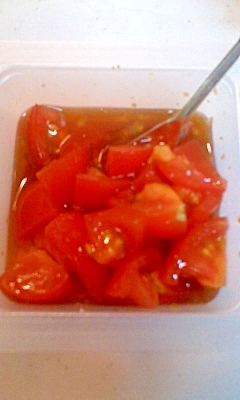 トマトとすりおろし玉ねぎのタレ