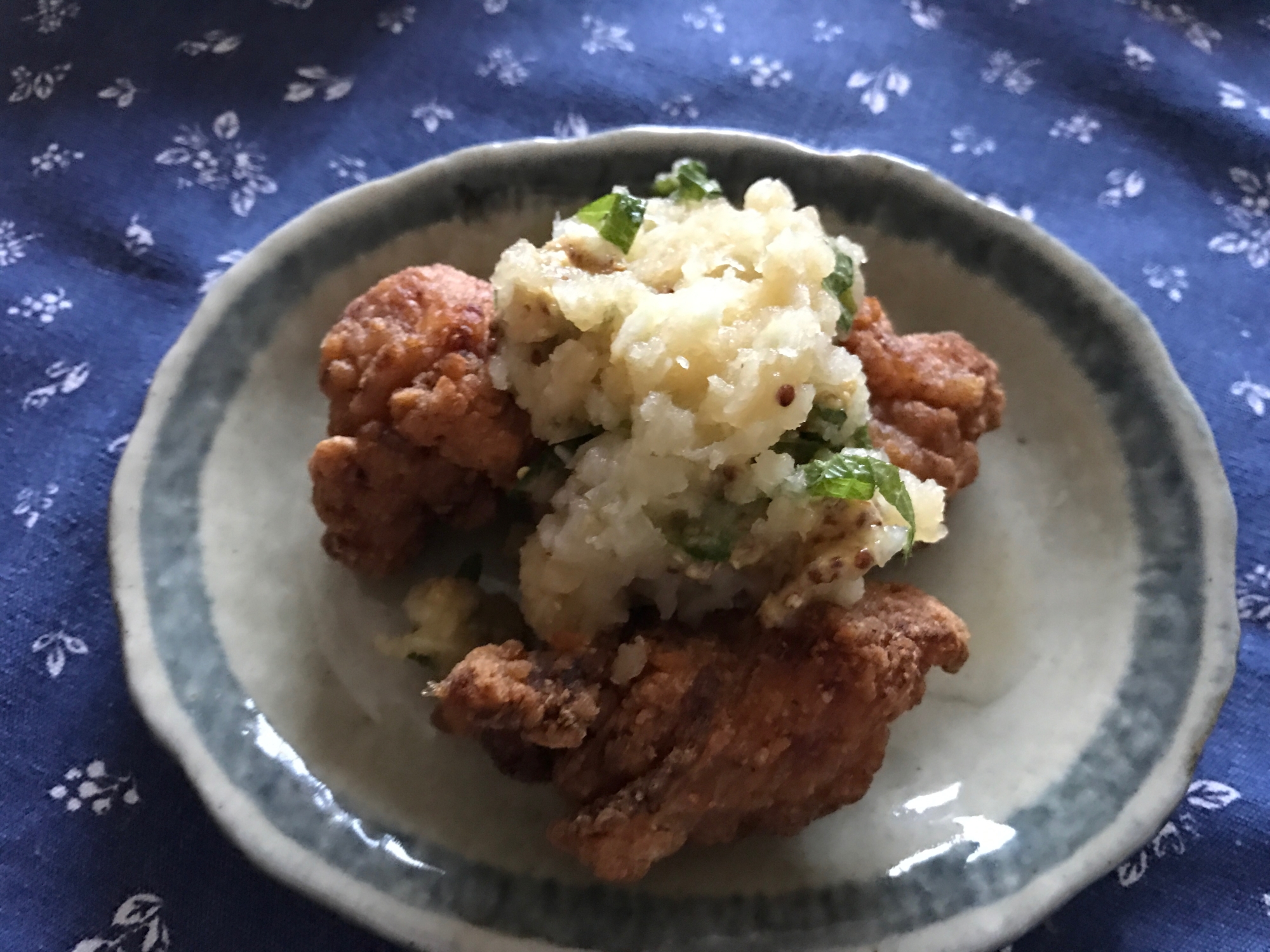 唐揚げの青じそ粒マスおろしがけ