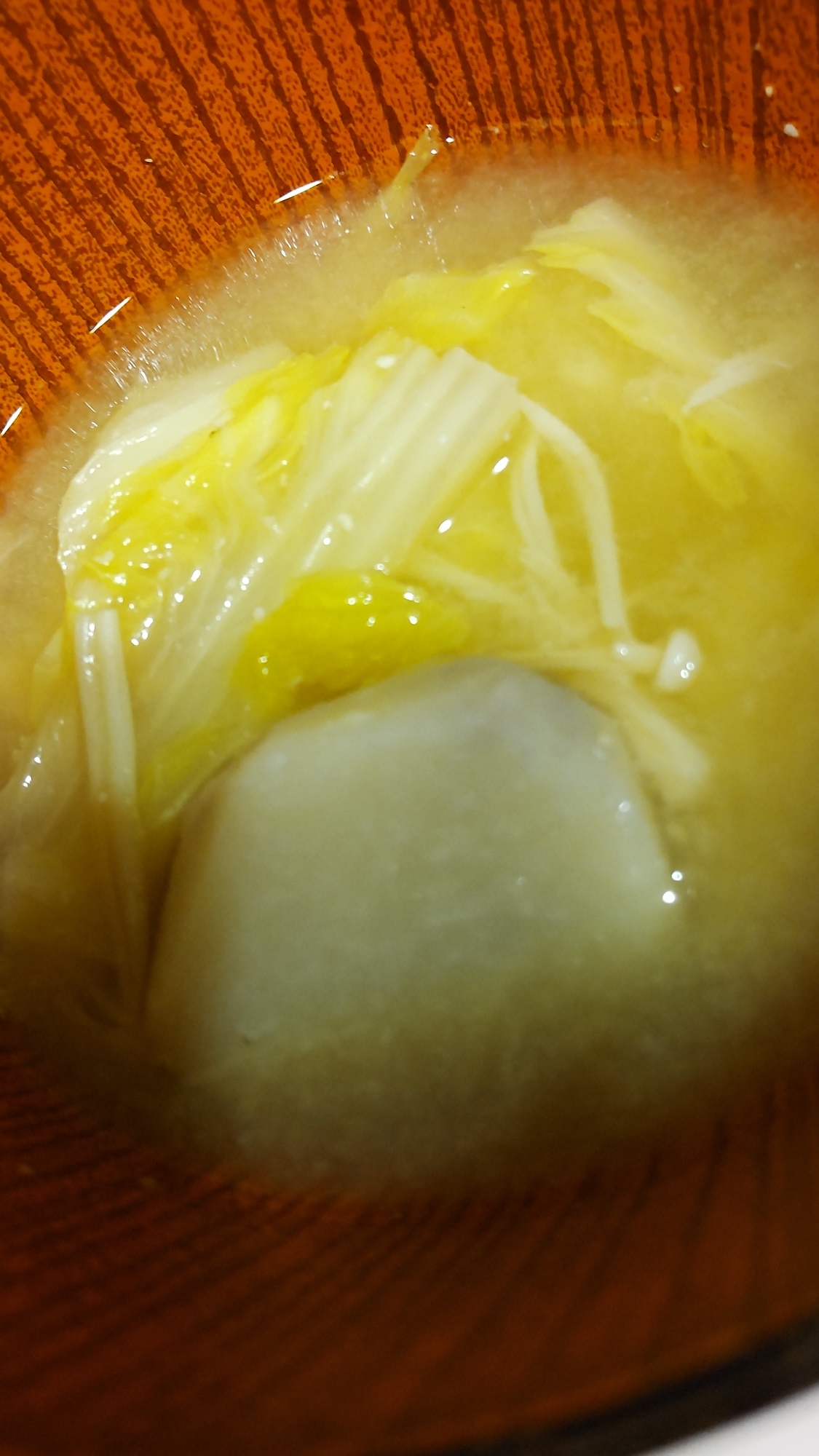白菜とえのきと里芋の味噌汁