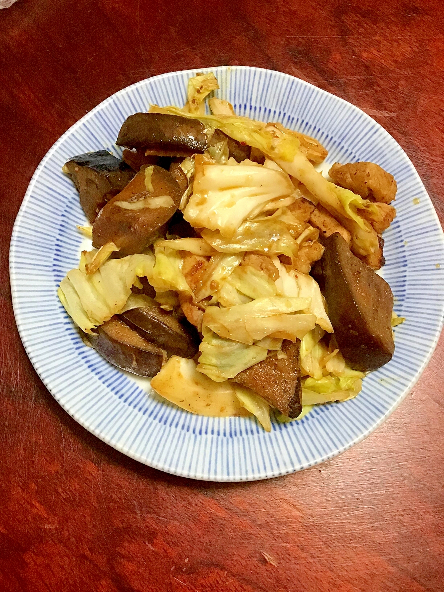 ナスと豚とキャベツの焼肉のタレ炒め。