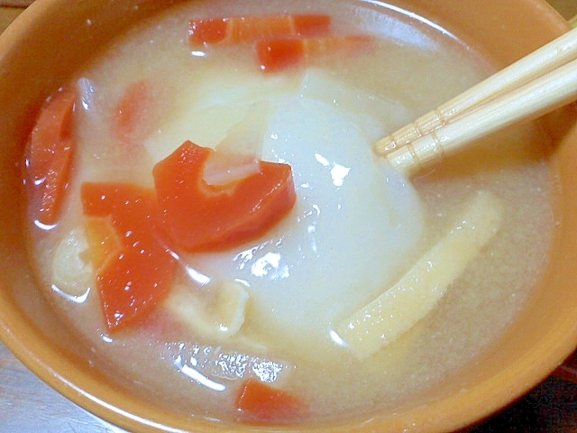 金時人参と大根と油揚げのお雑煮